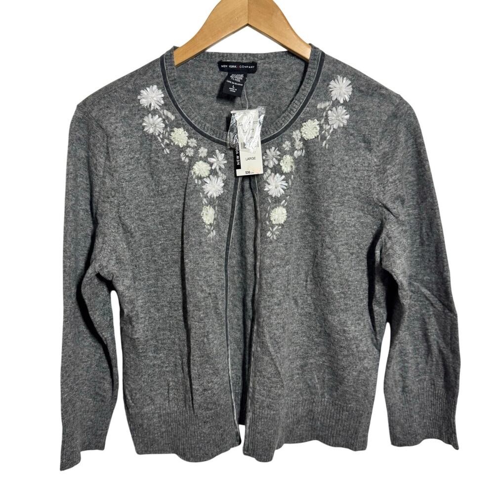New York & Company Cottagecore Wool Cardigan Sweater women L Gray Floral Minimal